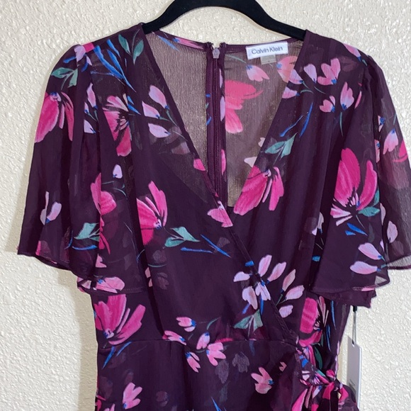 NWT Calvin Klein Floral Flutter Sleeve Faux Wrap Dress Size 4 - Picture 5 of 15